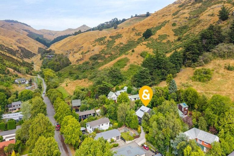 Photo of property in 102 Bowenvale Avenue, Cashmere, Christchurch, 8022