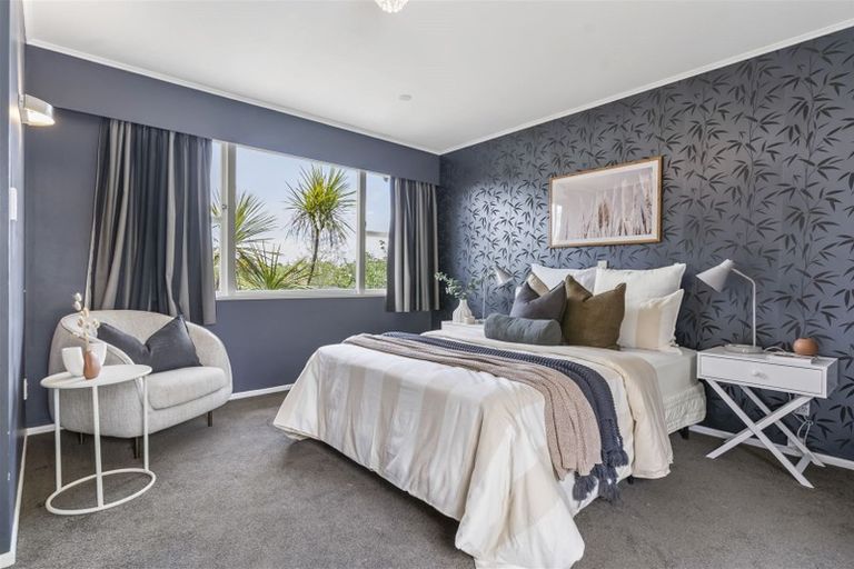 Photo of property in 22 Bayside Avenue, Te Atatu Peninsula, Auckland, 0610