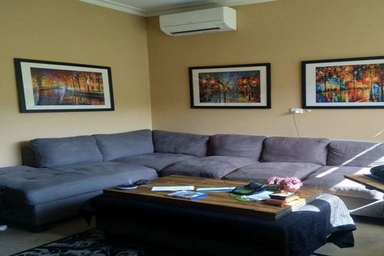 Photo of property in 57-57a Mckinley Crescent, Brooklyn, Wellington, 6021