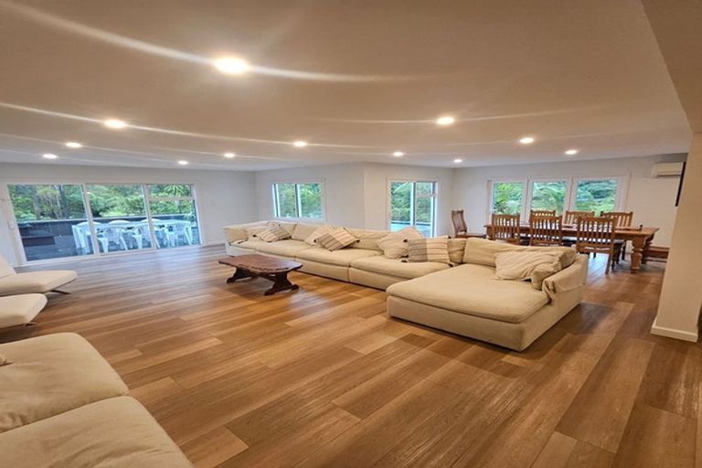 Photo of property in 348 Wainui Road, Wainui, Silverdale, 0992