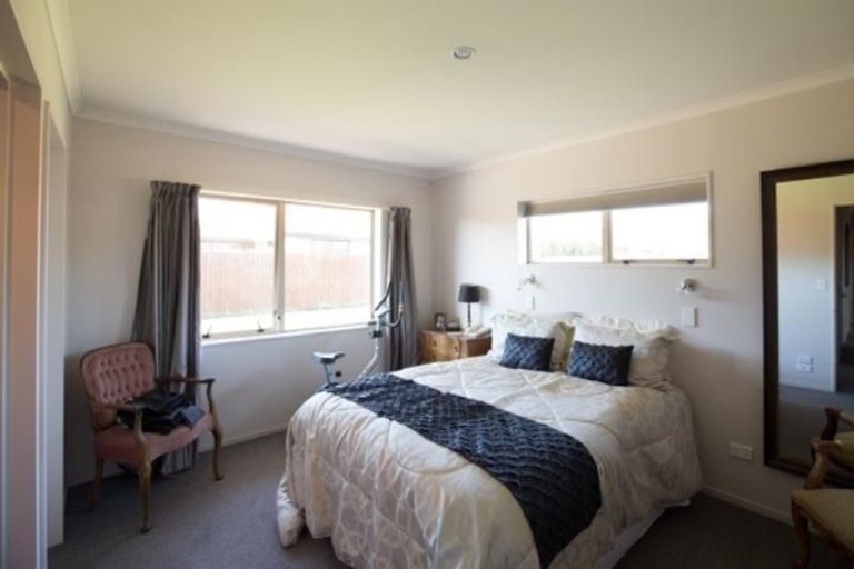 Photo of property in 6 Marsack Crescent, Halswell, Christchurch, 8025