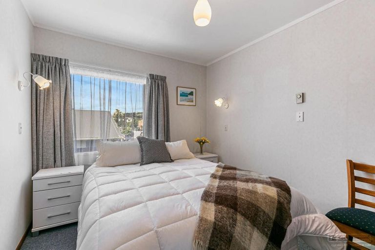 Photo of property in 2 Phillip Street, Johnsonville, Wellington, 6037