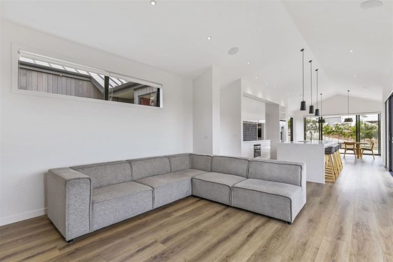 Photo of property in 90 Solan Drive, Waimauku, 0812