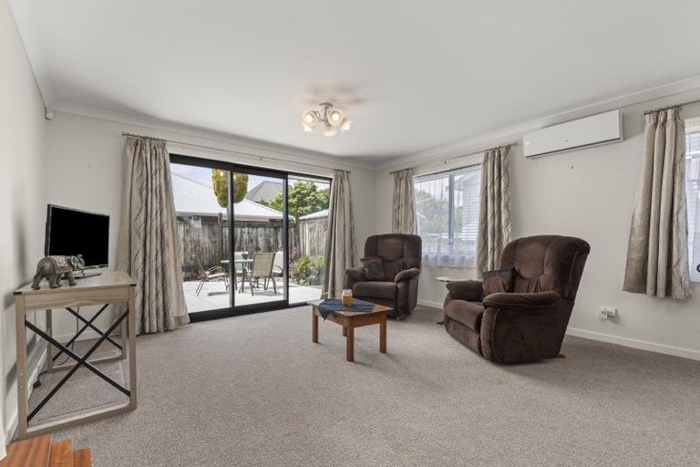 Photo of property in 39 Shamrock Street, Takaro, Palmerston North, 4412