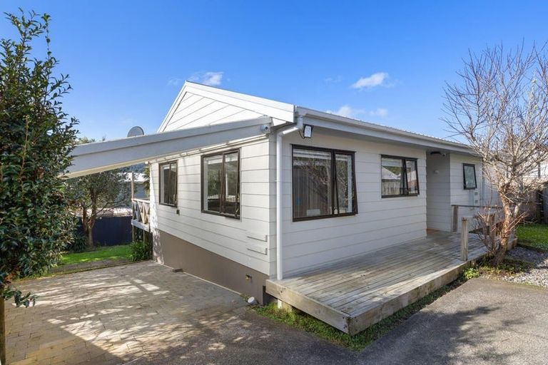 Photo of property in 38a Hammond Avenue, Hatfields Beach, Orewa, 0931