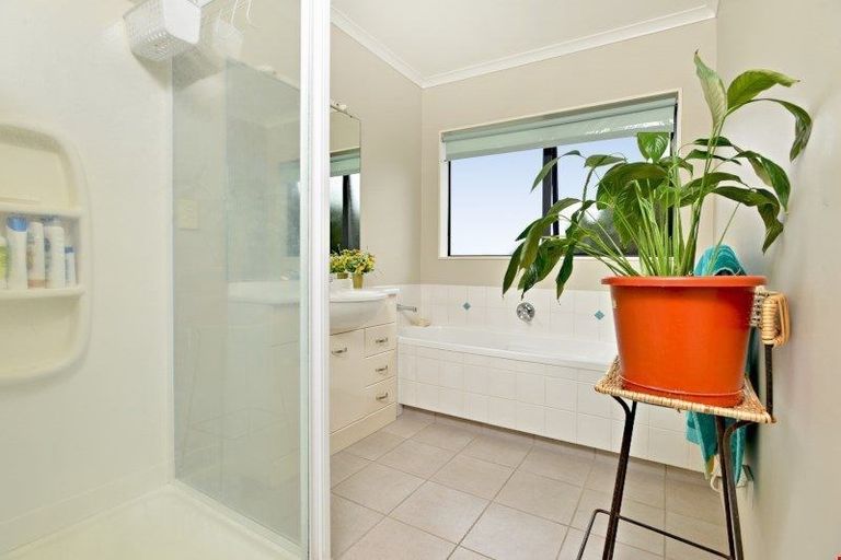 Photo of property in 26 Jury Place, Favona, Auckland, 2024