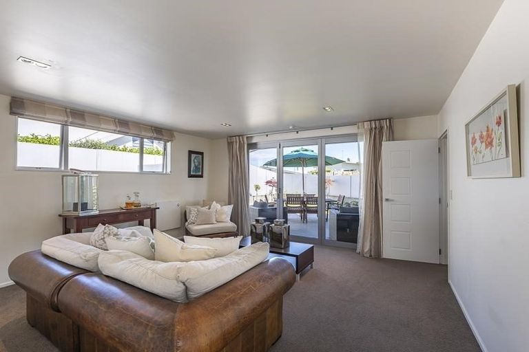 Photo of property in 18 Istana Place, Britannia Heights, Nelson, 7010