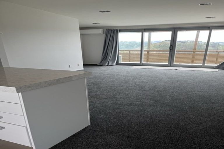 Photo of property in 37c Gurkha Crescent, Khandallah, Wellington, 6035