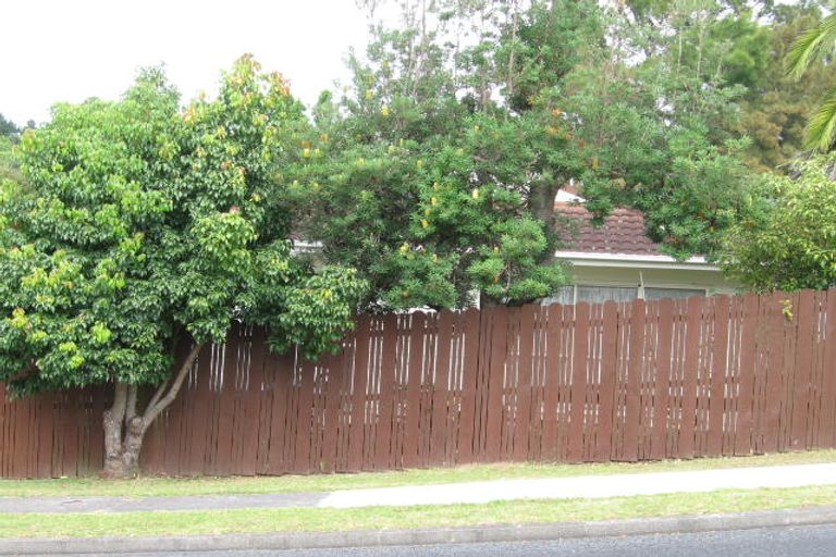 Photo of property in 63 Weatherly Road, Torbay, Auckland, 0630