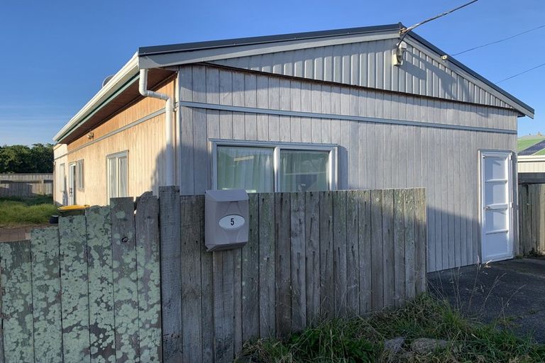 Photo of property in 5 Meredith Street, Patea, 4520