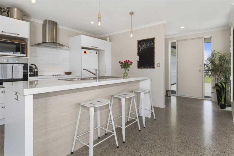 Photo of property in 12 Saint Michaels Avenue, Bethlehem, Tauranga, 3110