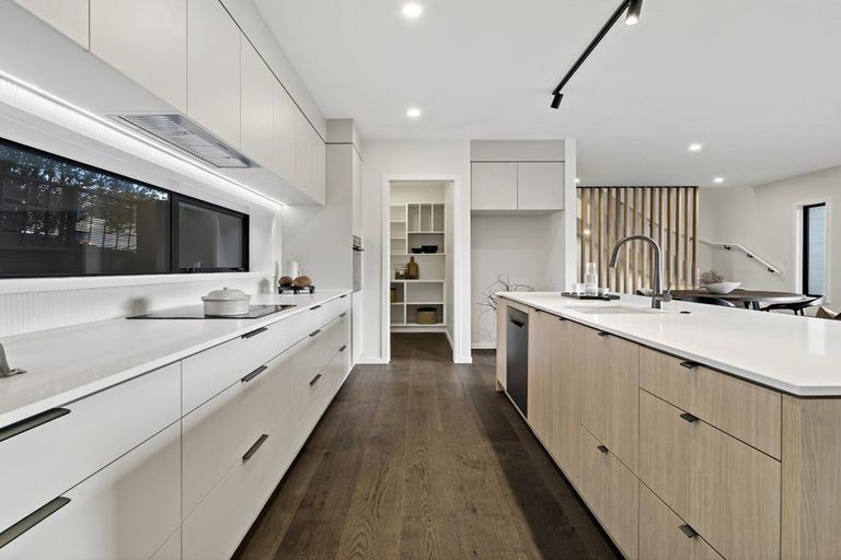 Photo of property in 8 Stockade View Lane, Howick, 2014