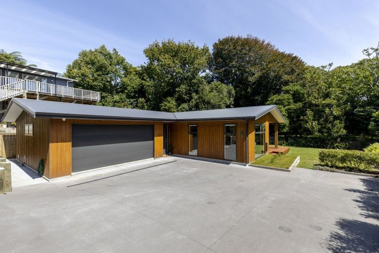 Photo of property in 94 Eliot Street, New Plymouth, 4310