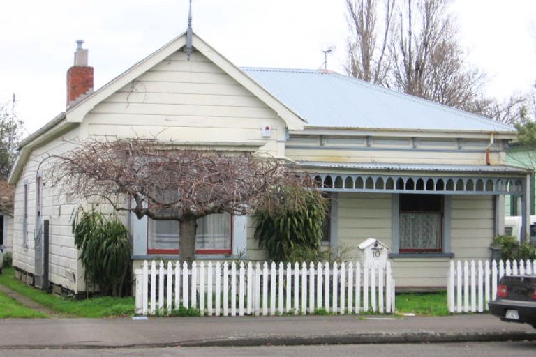 Photo of property in 10 Bourke Street, Palmerston North, 4410