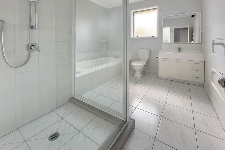 Photo of property in 17 Maurice Stanton Place, Shirley, Christchurch, 8052