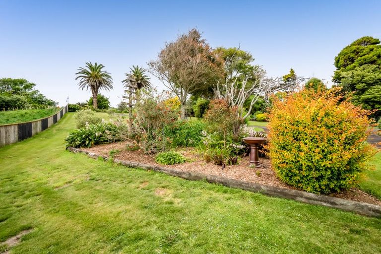 Photo of property in 218 Henwood Road, Paraite, New Plymouth, 4372