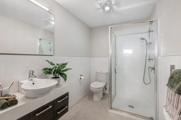 Photo of property in 2 Parkside Drive, Orewa, 0931