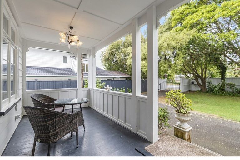 Photo of property in 57 Beach Road, Pahurehure, Papakura, 2113