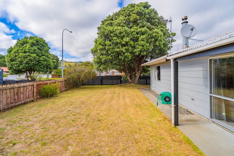 Photo of property in 95a Arawhata Road, Paraparaumu, 5032