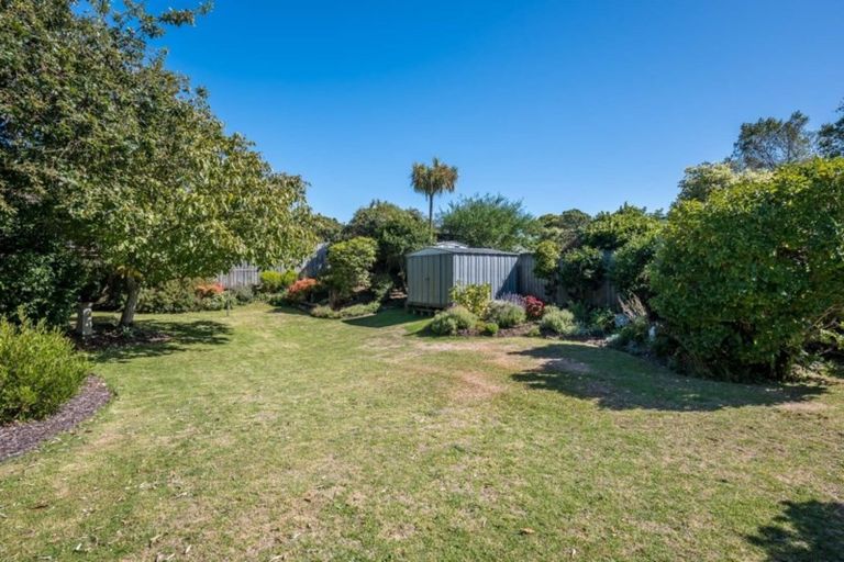 Photo of property in 115 Alexander Road, Raumati Beach, Paraparaumu, 5032