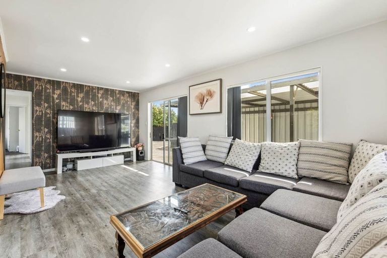 Photo of property in 2/3 James Road, Manurewa, Auckland, 2102