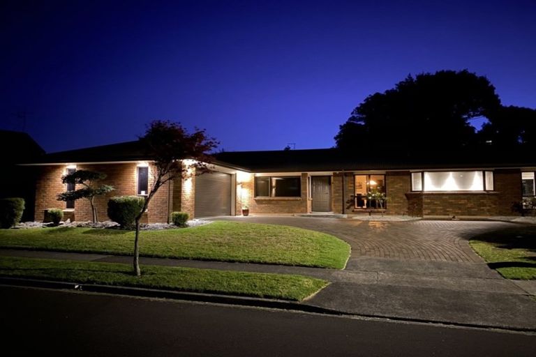 Photo of property in 52 Ashley Street, St Andrews, Hamilton, 3200