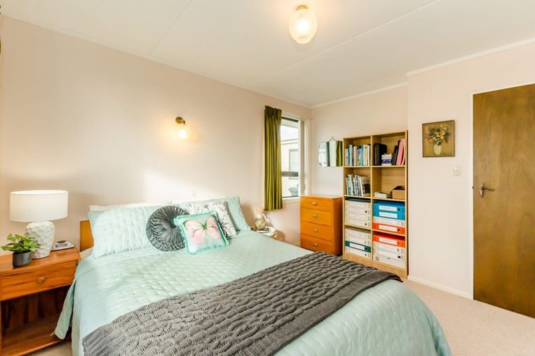 Photo of property in 3 Matai Street, Waikanae, 5036