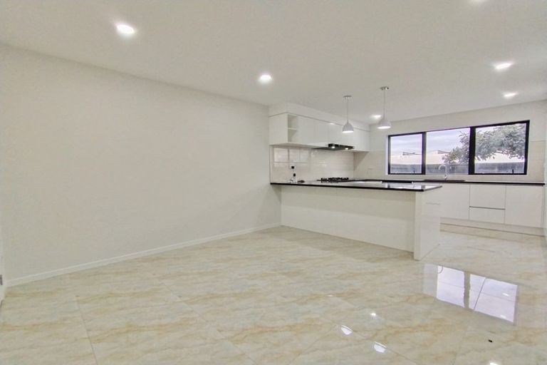 Photo of property in 1 Malone Road, Waterloo, Lower Hutt, 5011