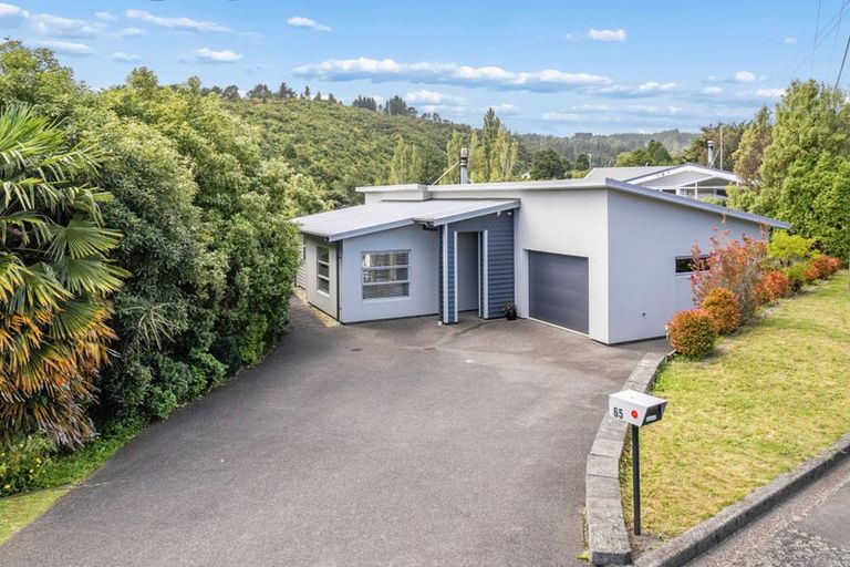 Photo of property in 65 Plateau Road, Te Marua, Upper Hutt, 5018