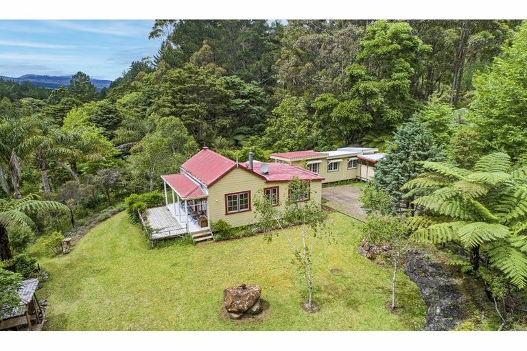 Photo of property in 106 Trounson Park Road, Kaihu, Dargaville, 0379