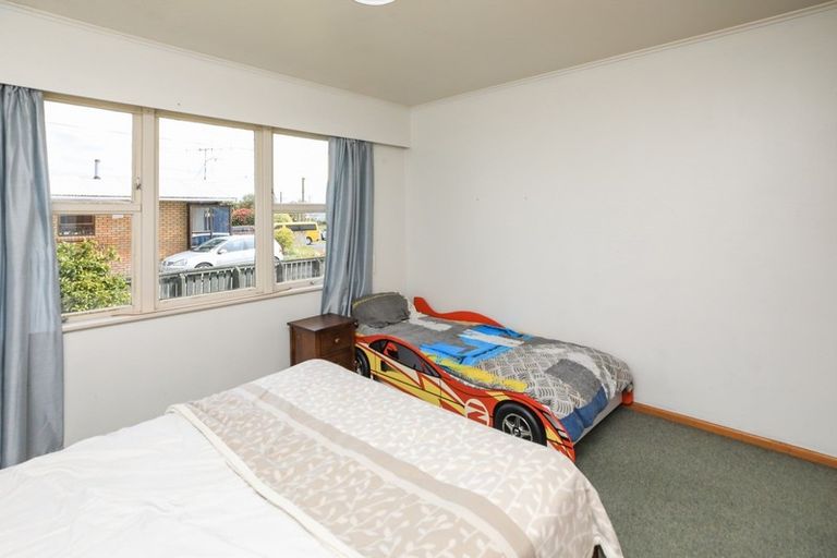 Photo of property in 21 Cricket Place, Melville, Hamilton, 3206