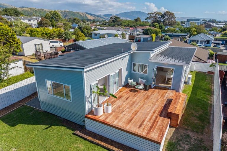 Photo of property in 4a Huia Road, Raumati Beach, Paraparaumu, 5032
