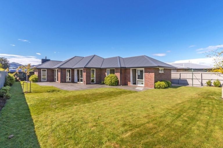 Photo of property in 17 Josephine Crescent, Aidanfield, Christchurch, 8025