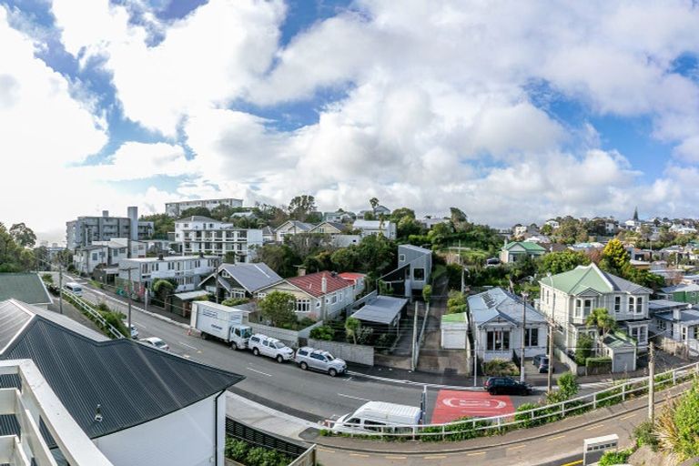 Photo of property in 1/172 Ohiro Road, Brooklyn, Wellington, 6021