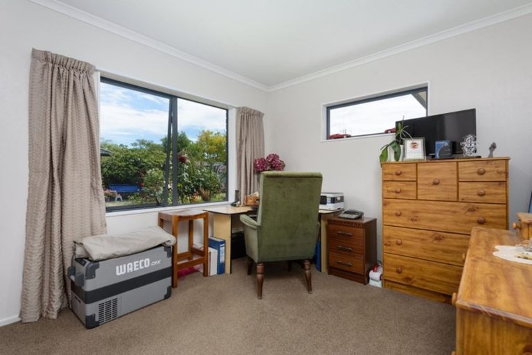 Photo of property in 5 Carlsberg Place, Papamoa Beach, Papamoa, 3118