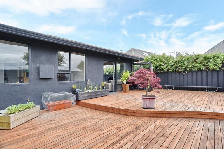 Photo of property in 2/91 Bayswater Crescent, Bromley, Christchurch, 8062