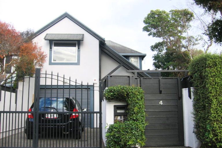 Photo of property in 4 Ngaio Crescent, Woburn, Lower Hutt, 5010