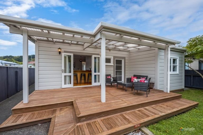 Photo of property in 22 Connolly Street, Boulcott, Lower Hutt, 5010