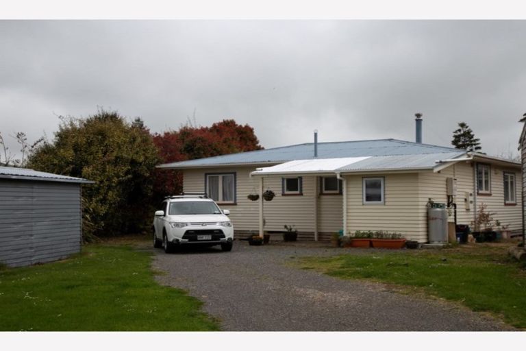 Photo of property in 9 Martin Place, Ohakune, 4625
