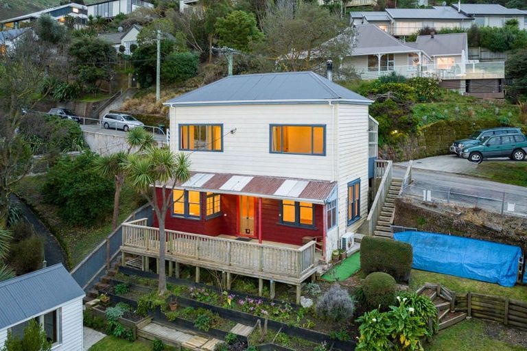 Photo of property in 13 Cunningham Terrace, Lyttelton, 8082