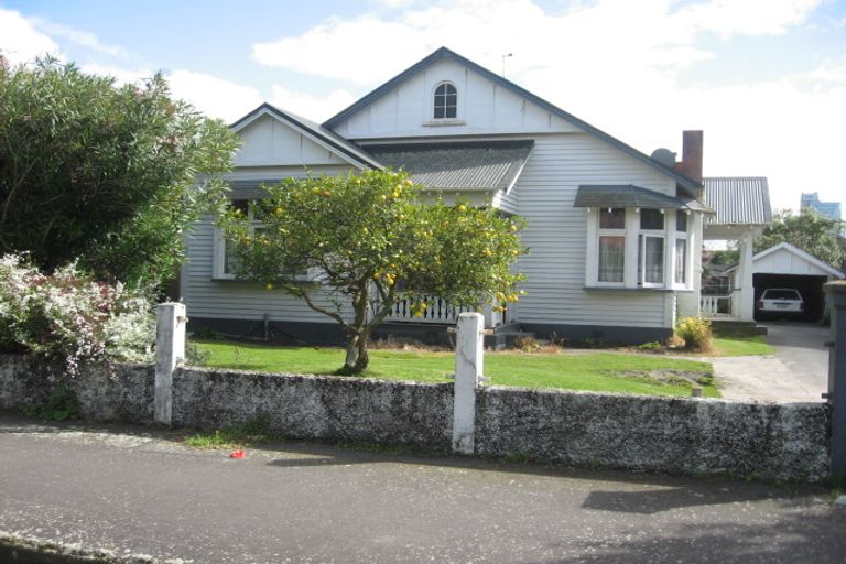 Photo of property in 11 Chaytor Street, West End, Palmerston North, 4410