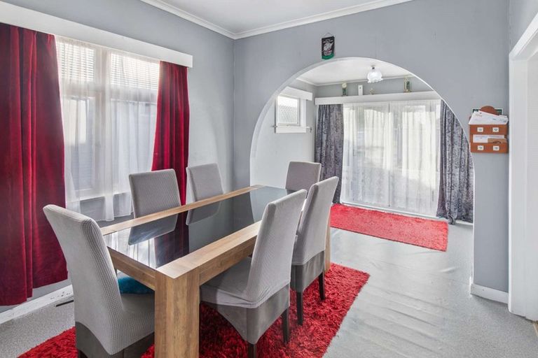 Photo of property in 698 Pioneer Highway, Takaro, Palmerston North, 4412