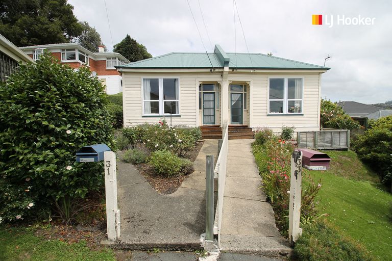 Photo of property in 28 Walton Street, Kaikorai, Dunedin, 9010