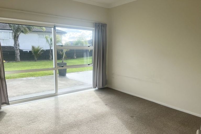 Photo of property in 63 Westerham Drive, Dannemora, Auckland, 2016