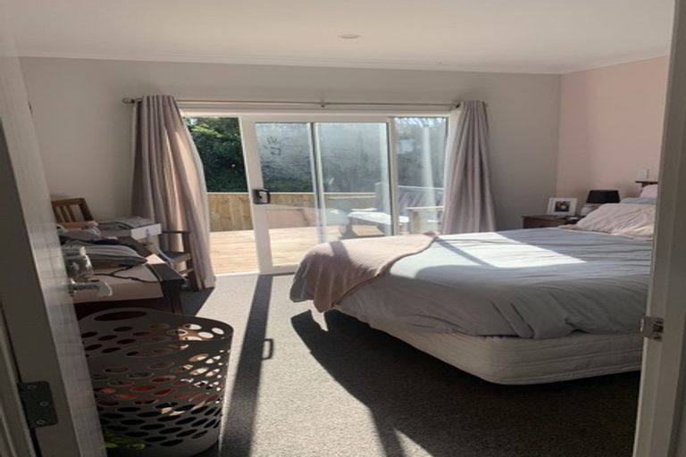 Photo of property in 8 Ngarue Place, Waitara, 4320