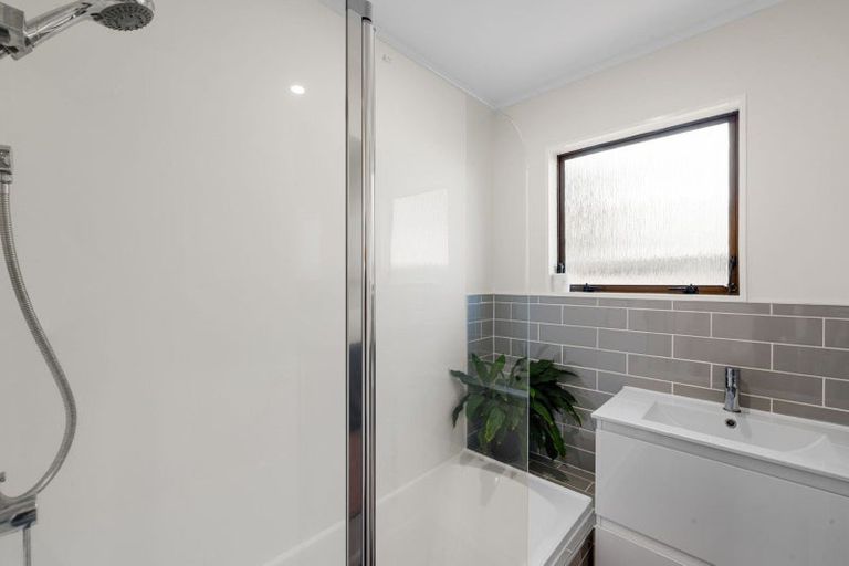 Photo of property in 32a Odlin Crescent, Nawton, Hamilton, 3200