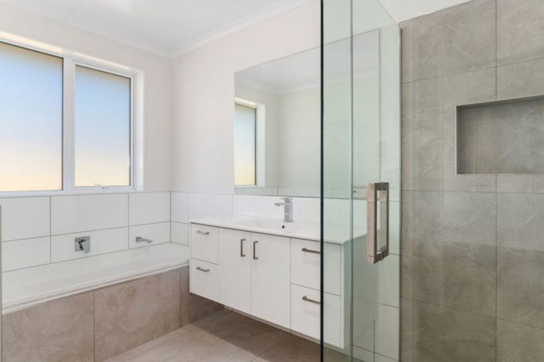 Photo of property in 22 Culverwell Crescent, Pokeno, 2402