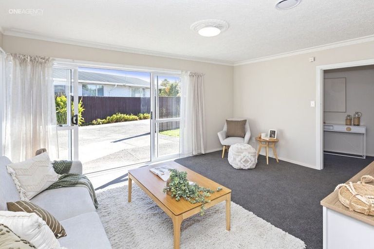Photo of property in 10 Eastling Street, Bishopdale, Christchurch, 8053