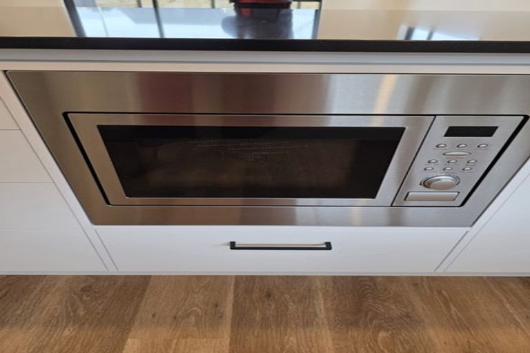 Photo of property in 3 Joseph Bolton Crescent, Wallaceville, Upper Hutt, 5018