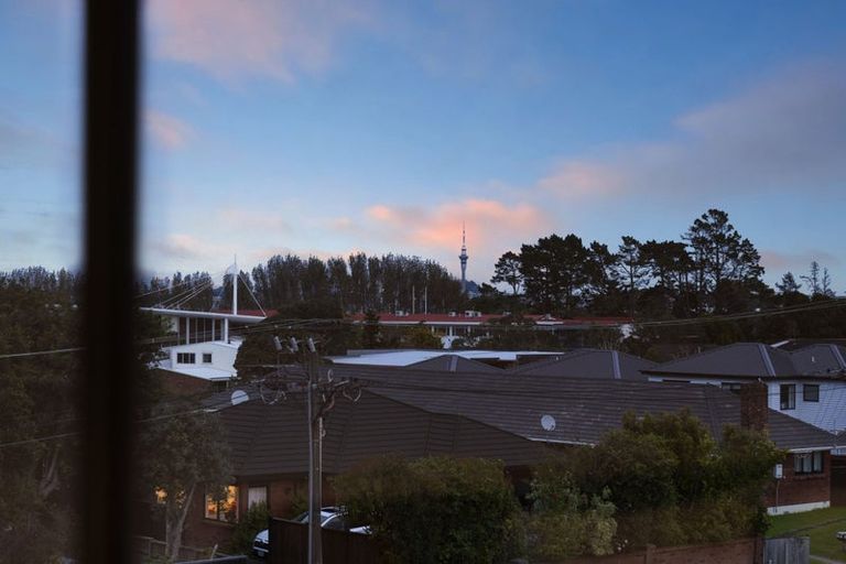 Photo of property in 13b Dominion Street, Takapuna, Auckland, 0622